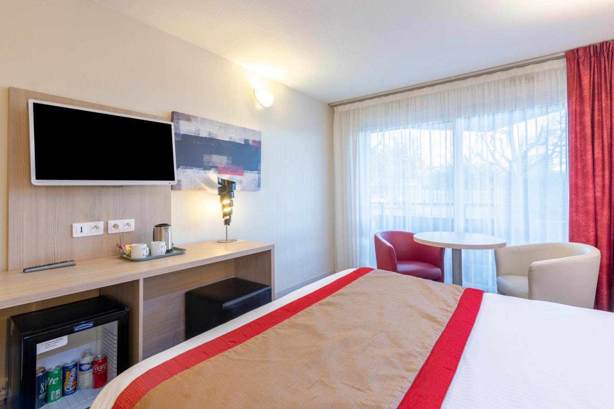 Logis Hotel Arc En Ciel Thonon-les-Bains Rum bild