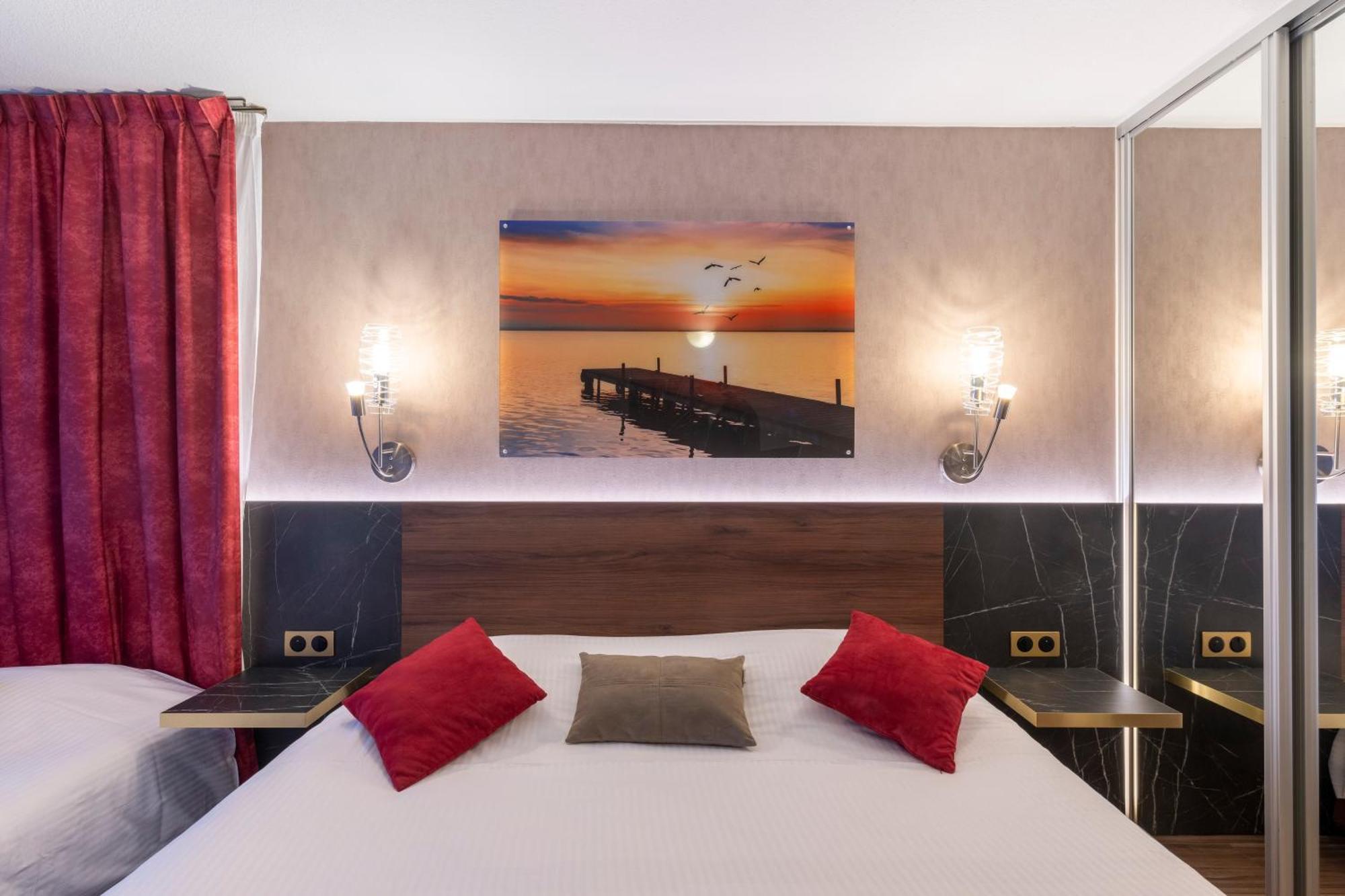 Logis Hotel Arc En Ciel Thonon-les-Bains Rum bild